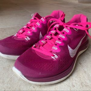 Slightly used Nike Lunarglide 5 women’s sneakers